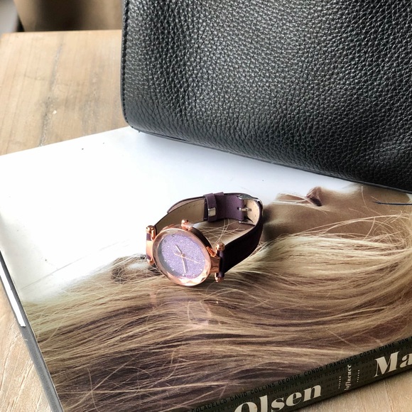 🆕 SPARKLES in Wristwatch in Plum - Picture 3 of 5